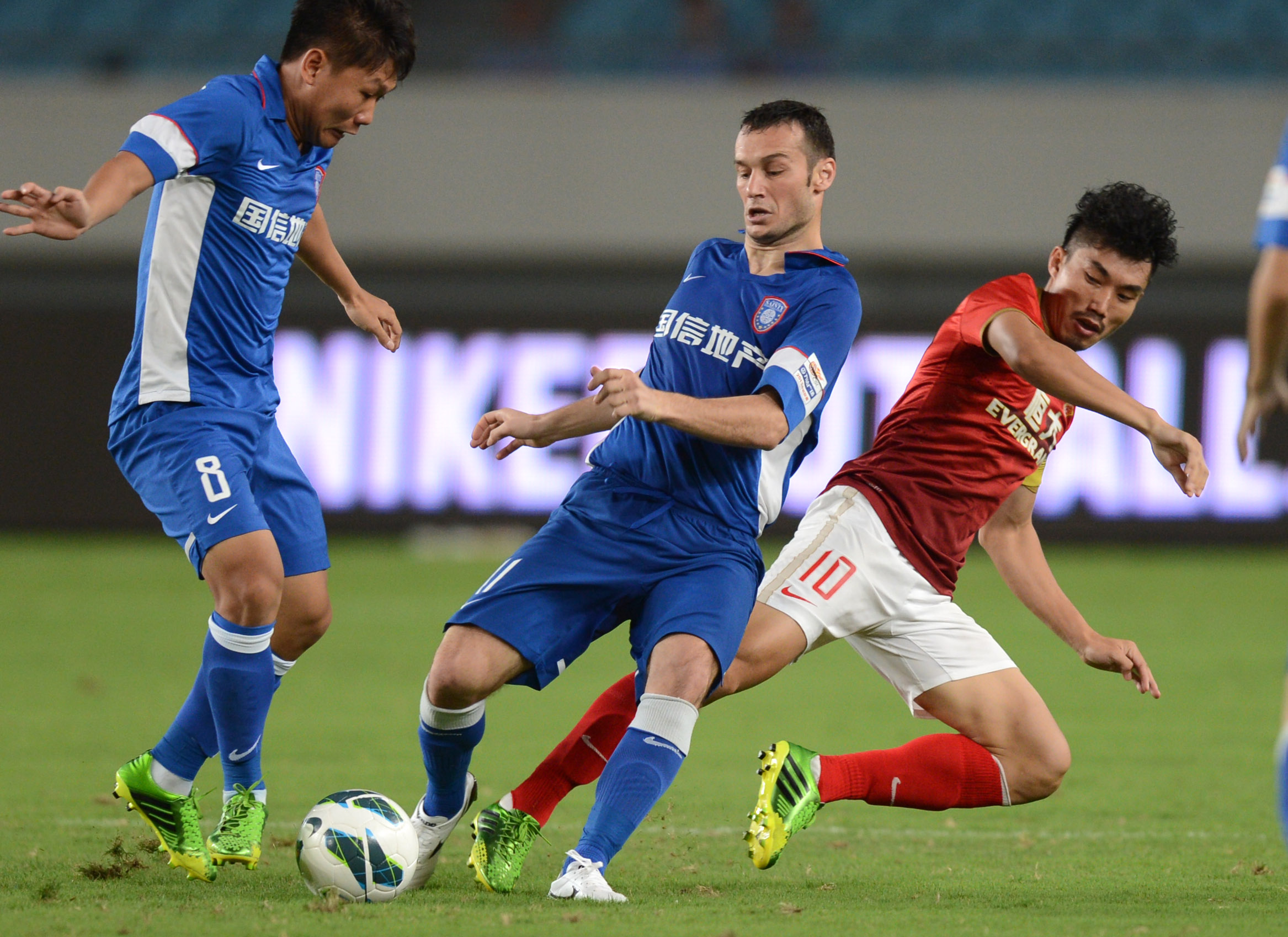 范戴克：对阵低位防守的球队总是很艰难，我们必须解决问题